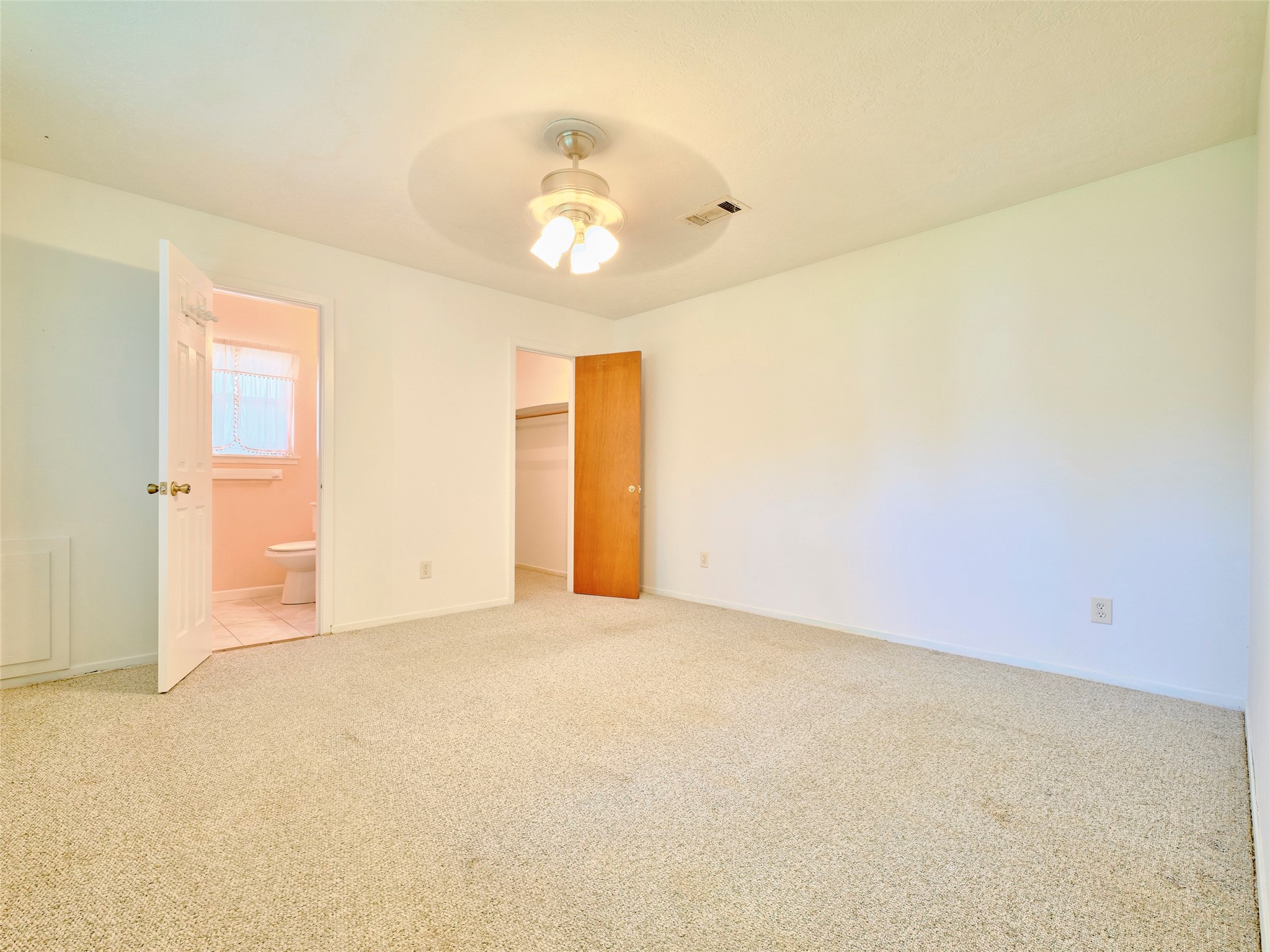 1018 Shawnee Street Property Photo 12