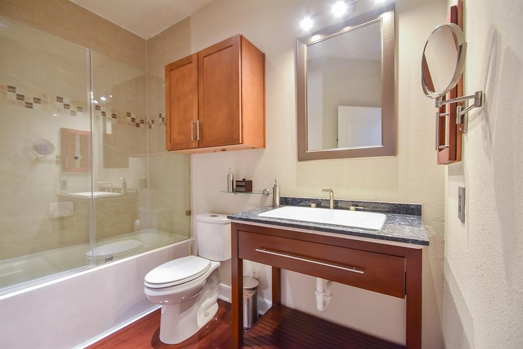 2299 Lone Star Drive 314 Property Photo 13