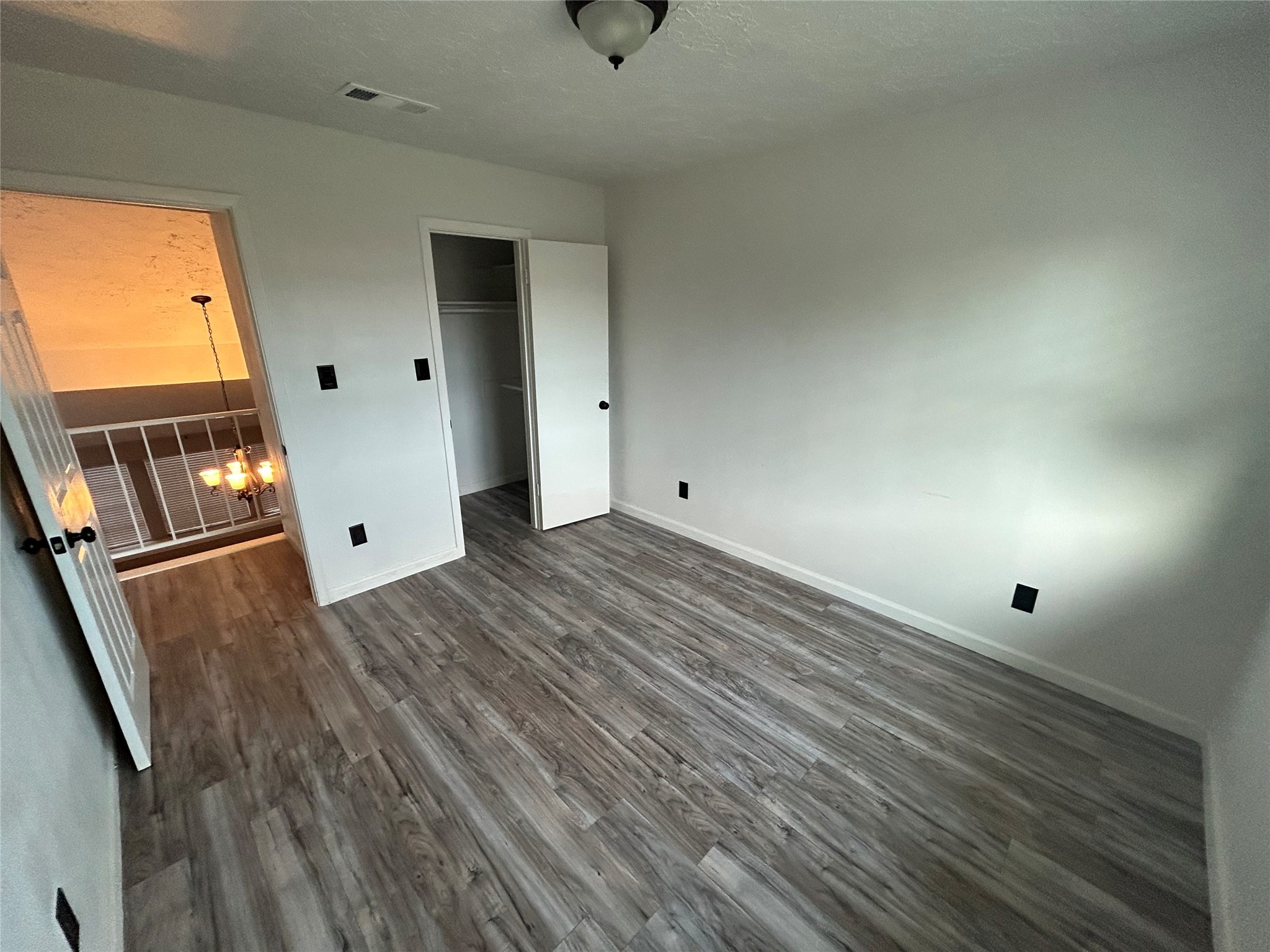 13507 White Cliff Drive Property Photo 13