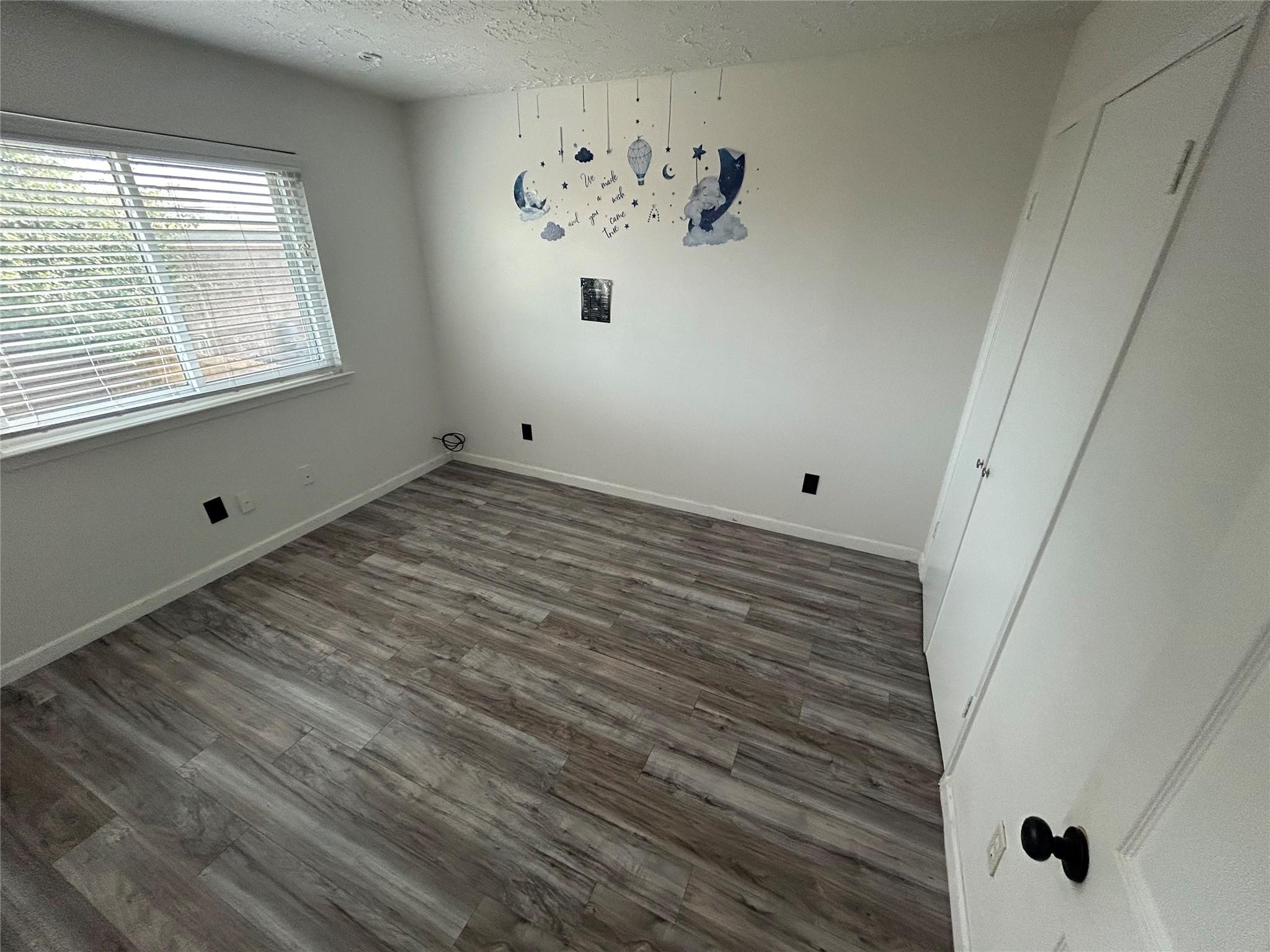 13507 White Cliff Drive Property Photo 15