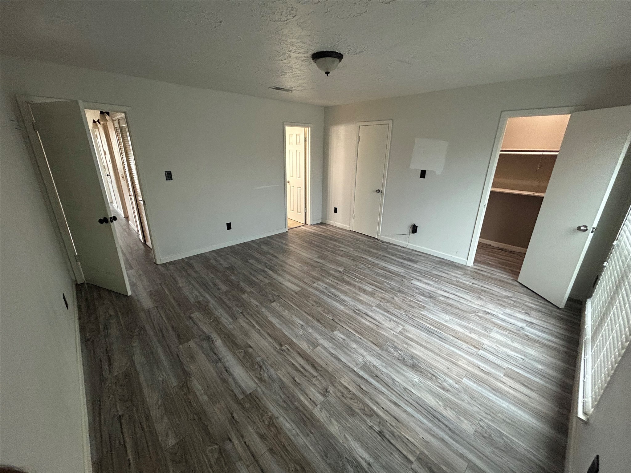 13507 White Cliff Drive Property Photo 20