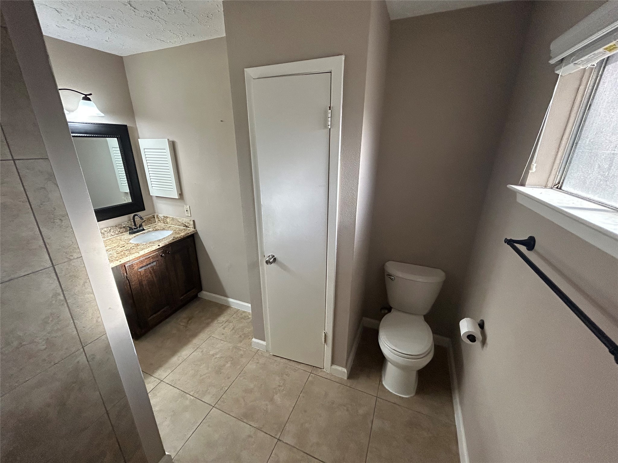 13507 White Cliff Drive Property Photo 25