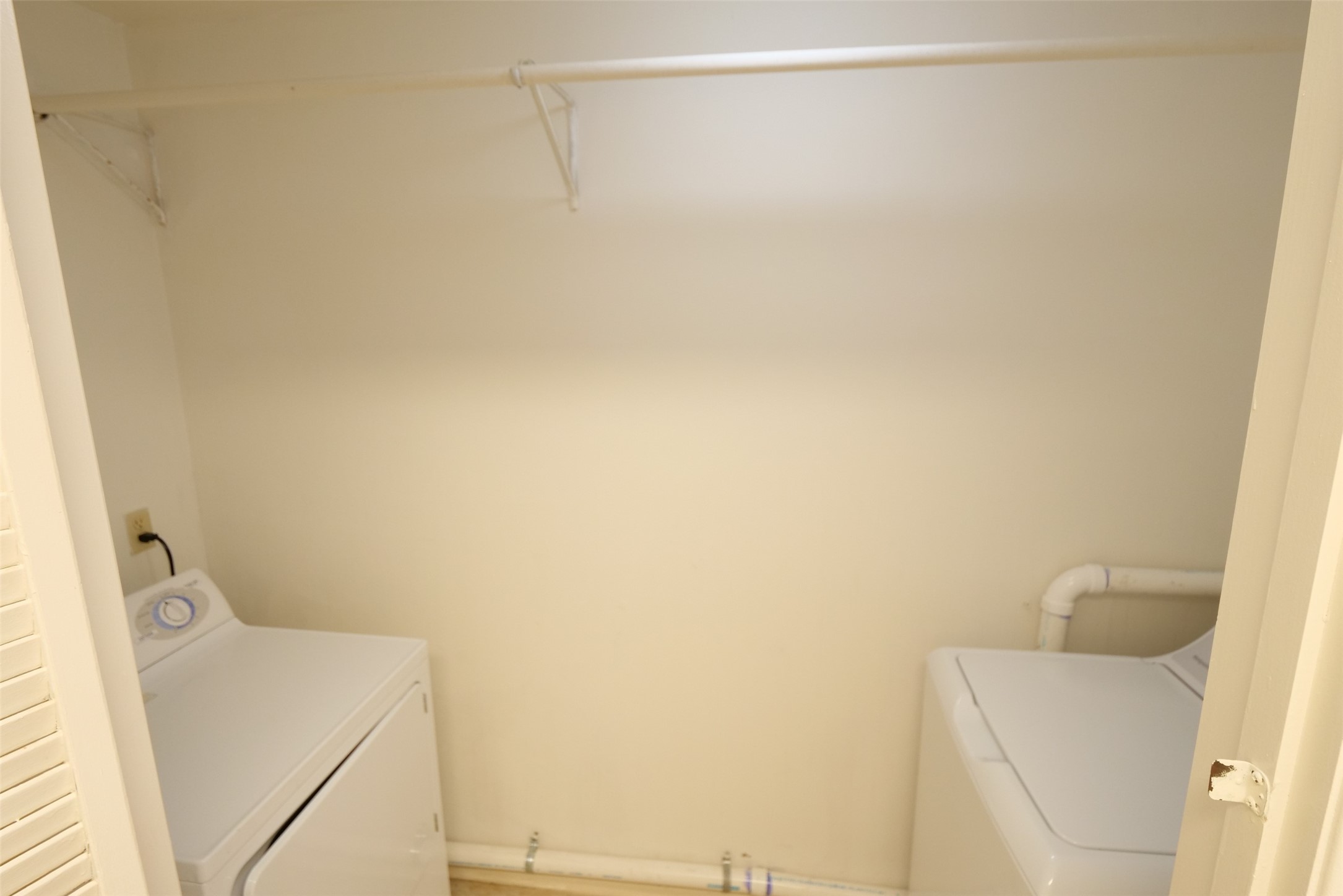 5231 Beechnut Street Property Photo 14