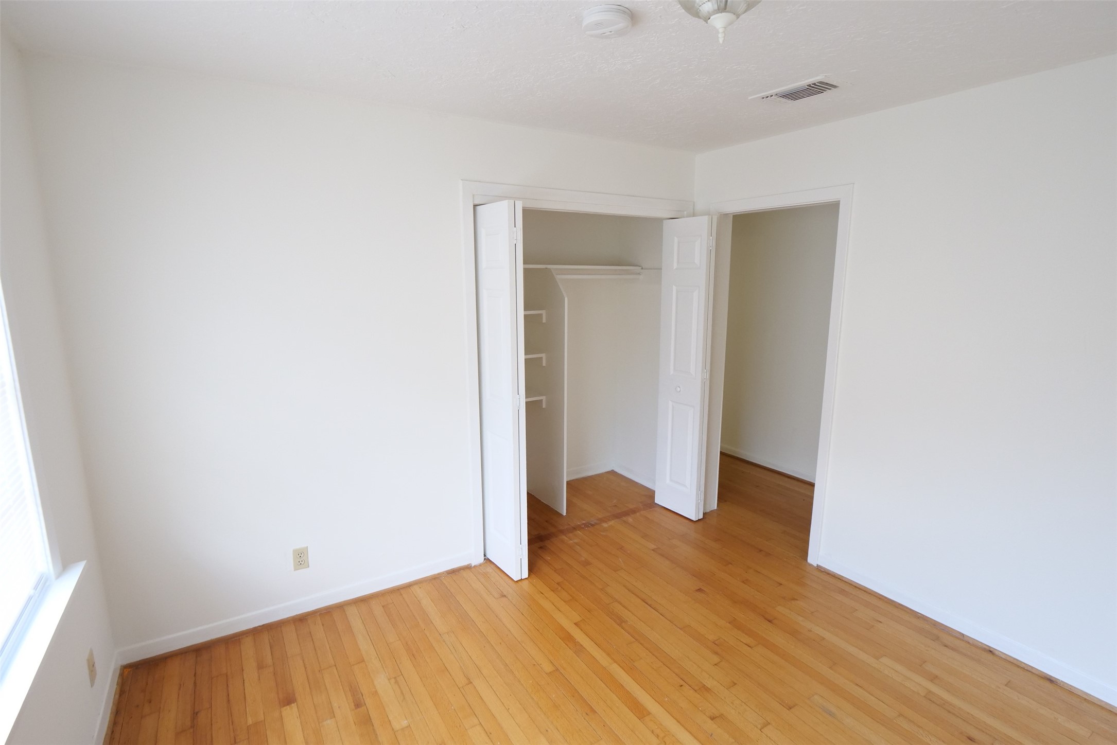 5231 Beechnut Street Property Photo 28