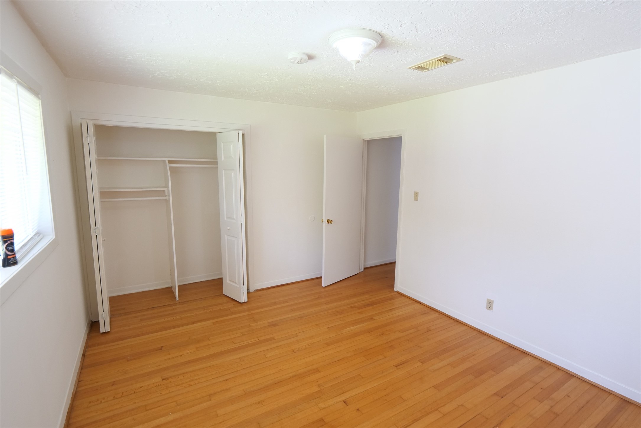 5231 Beechnut Street Property Photo 32