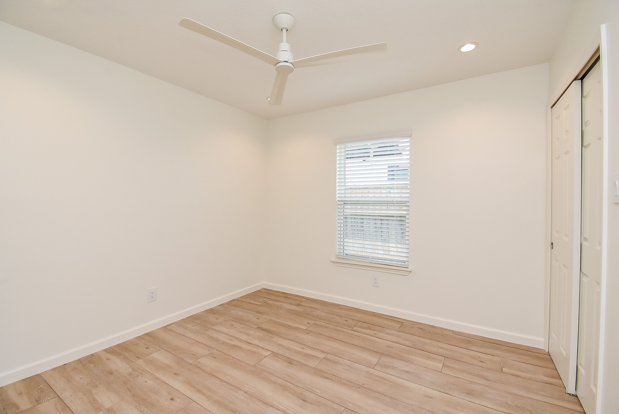 2509 Terry Street B Property Photo 11