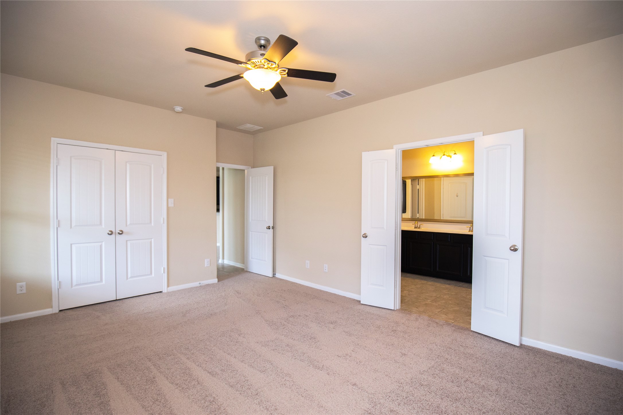 311 Lockridge Hill Ln Property Photo 12