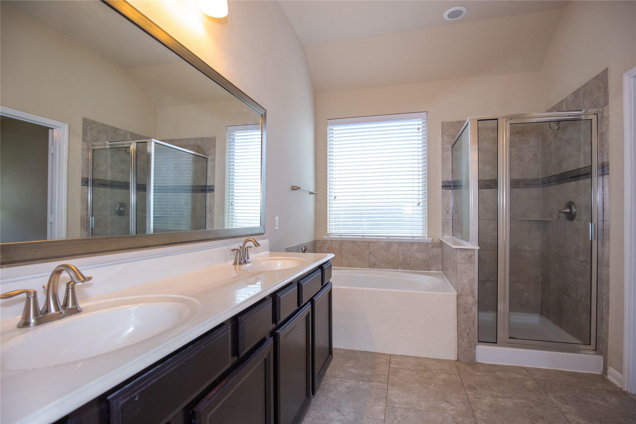 311 Lockridge Hill Ln Property Photo 13