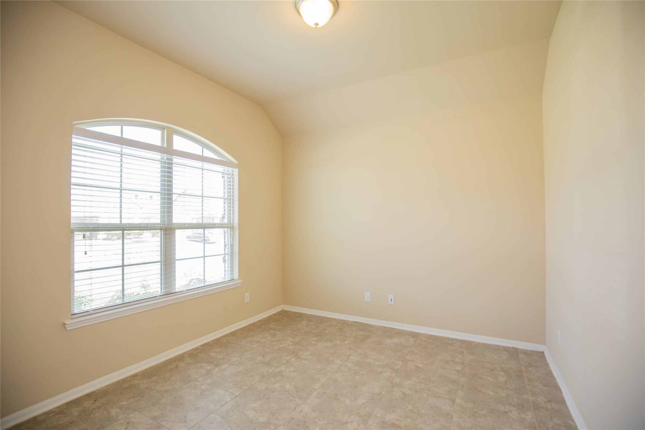 311 Lockridge Hill Ln Property Photo 17