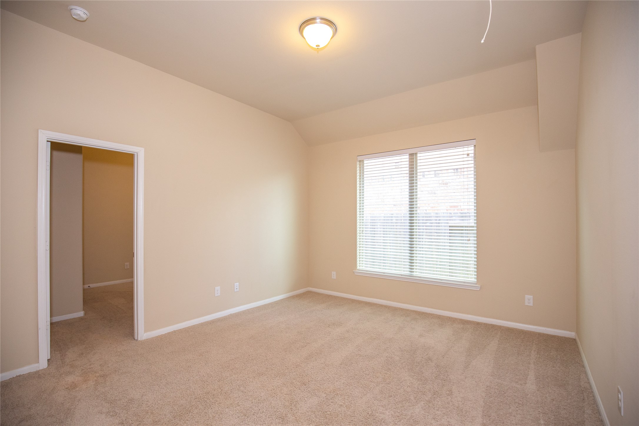 311 Lockridge Hill Ln Property Photo 24
