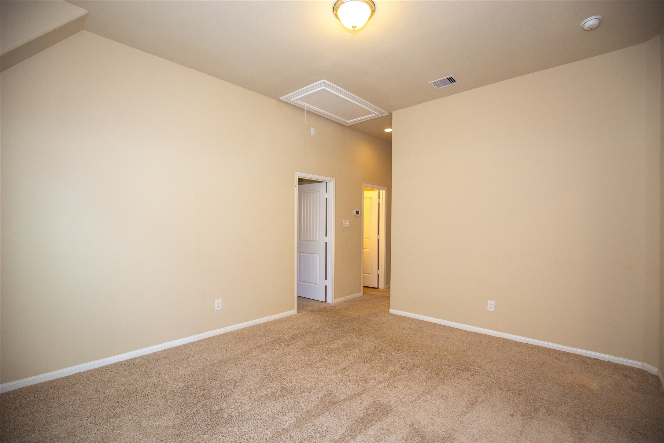 311 Lockridge Hill Ln Property Photo 25