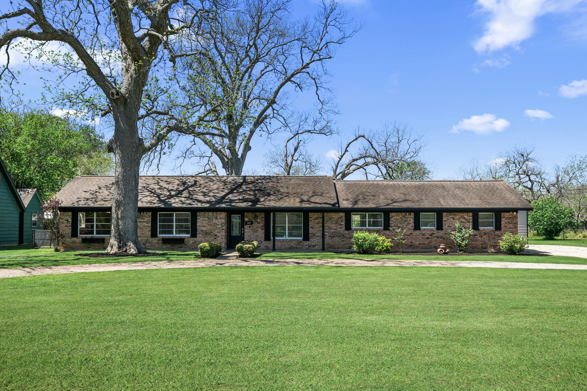202 Neal Road Property Photo