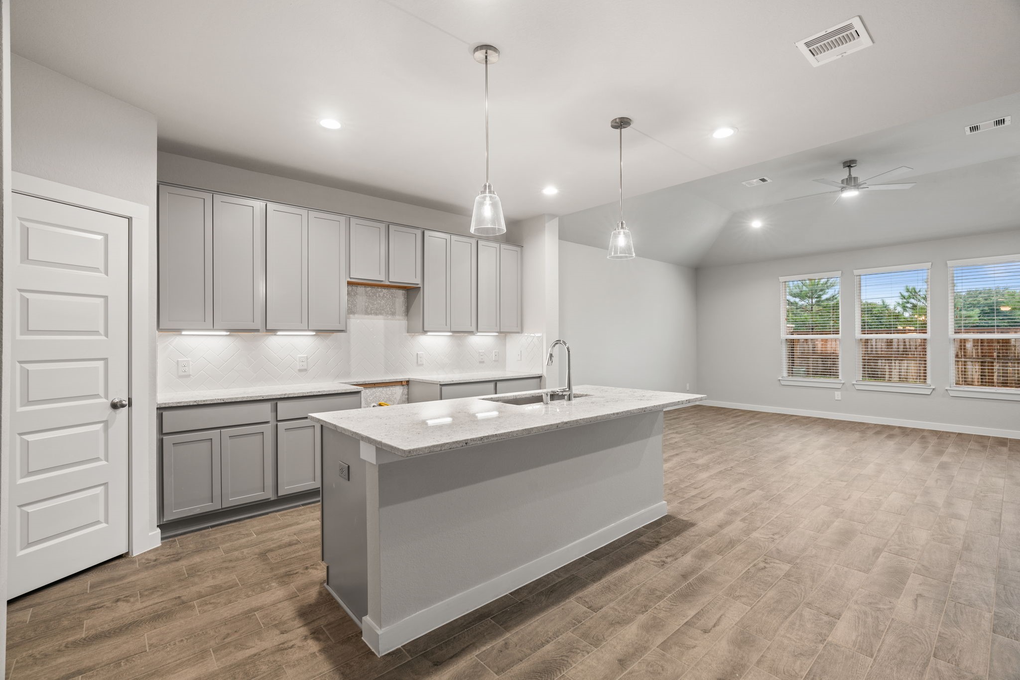 15307 Statice Trail Property Photo 6