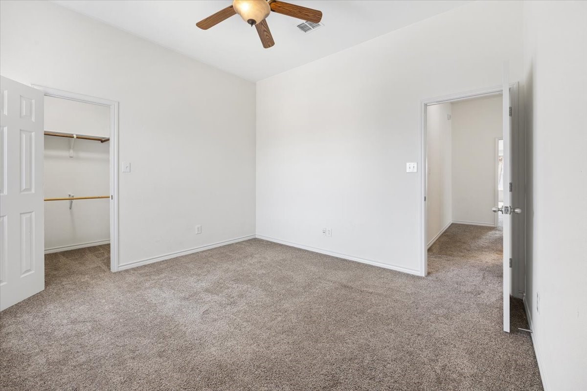 7704 Labrador Drive Property Photo 7