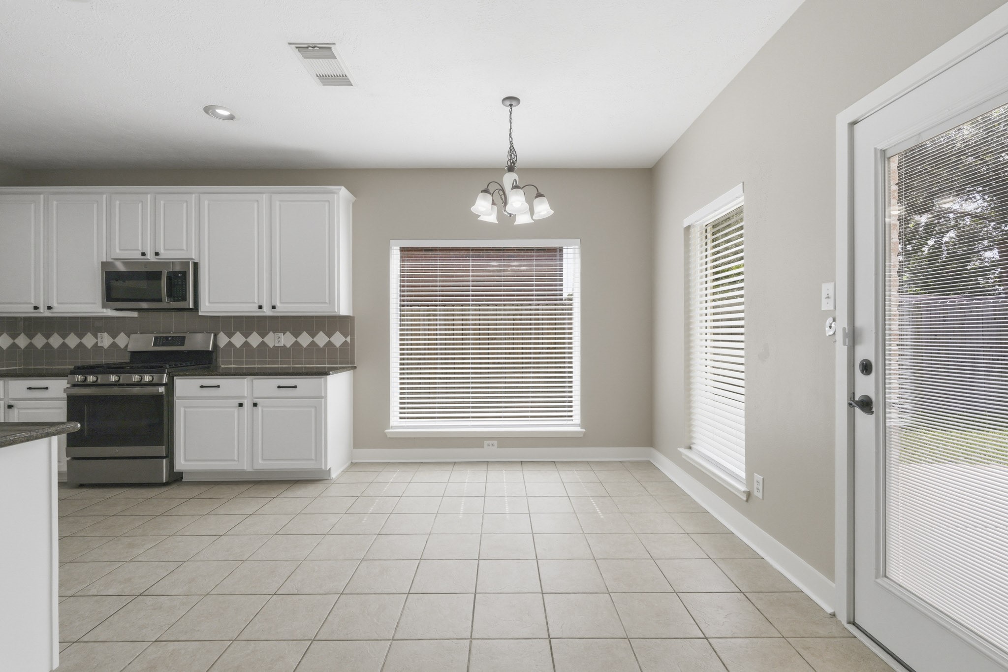 3007 Eagle Lake Drive Property Photo 8
