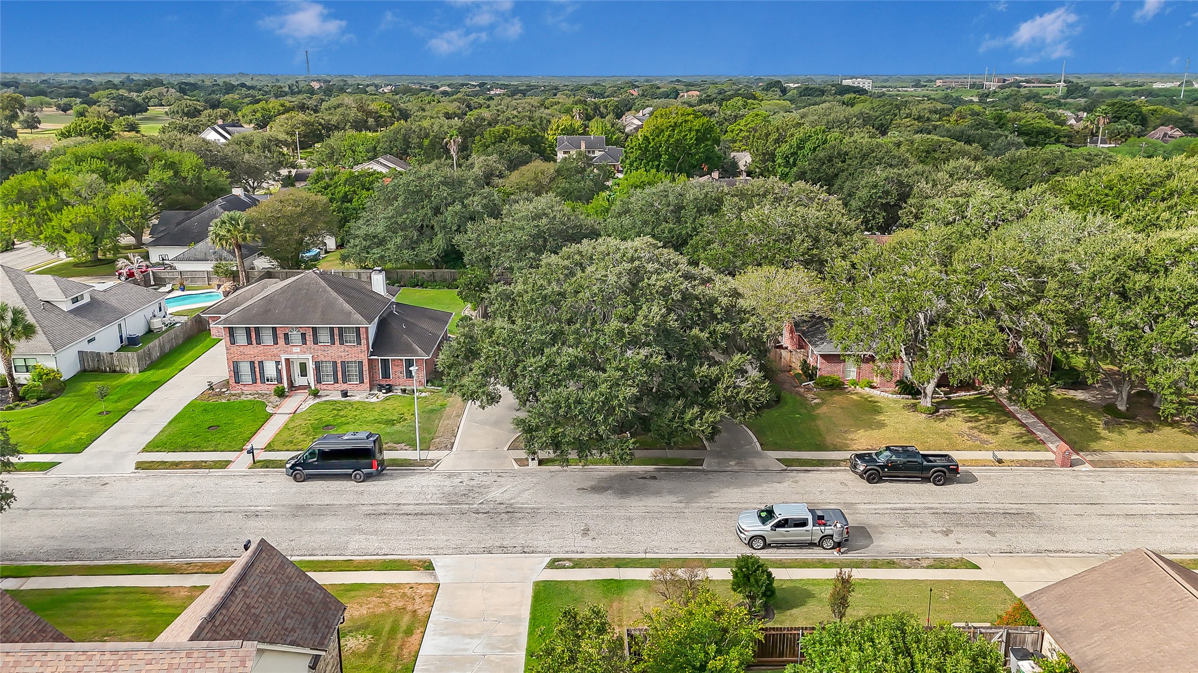 105 Tournament Drive Property Photo 25