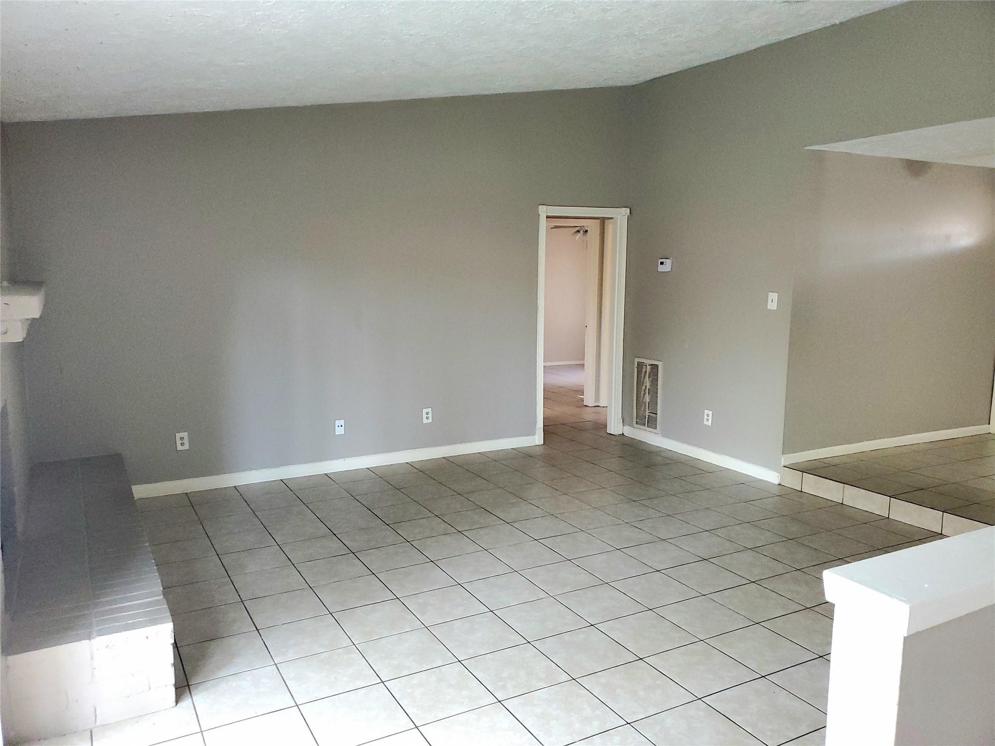 16922 Camberwell Green Lane Property Photo 2