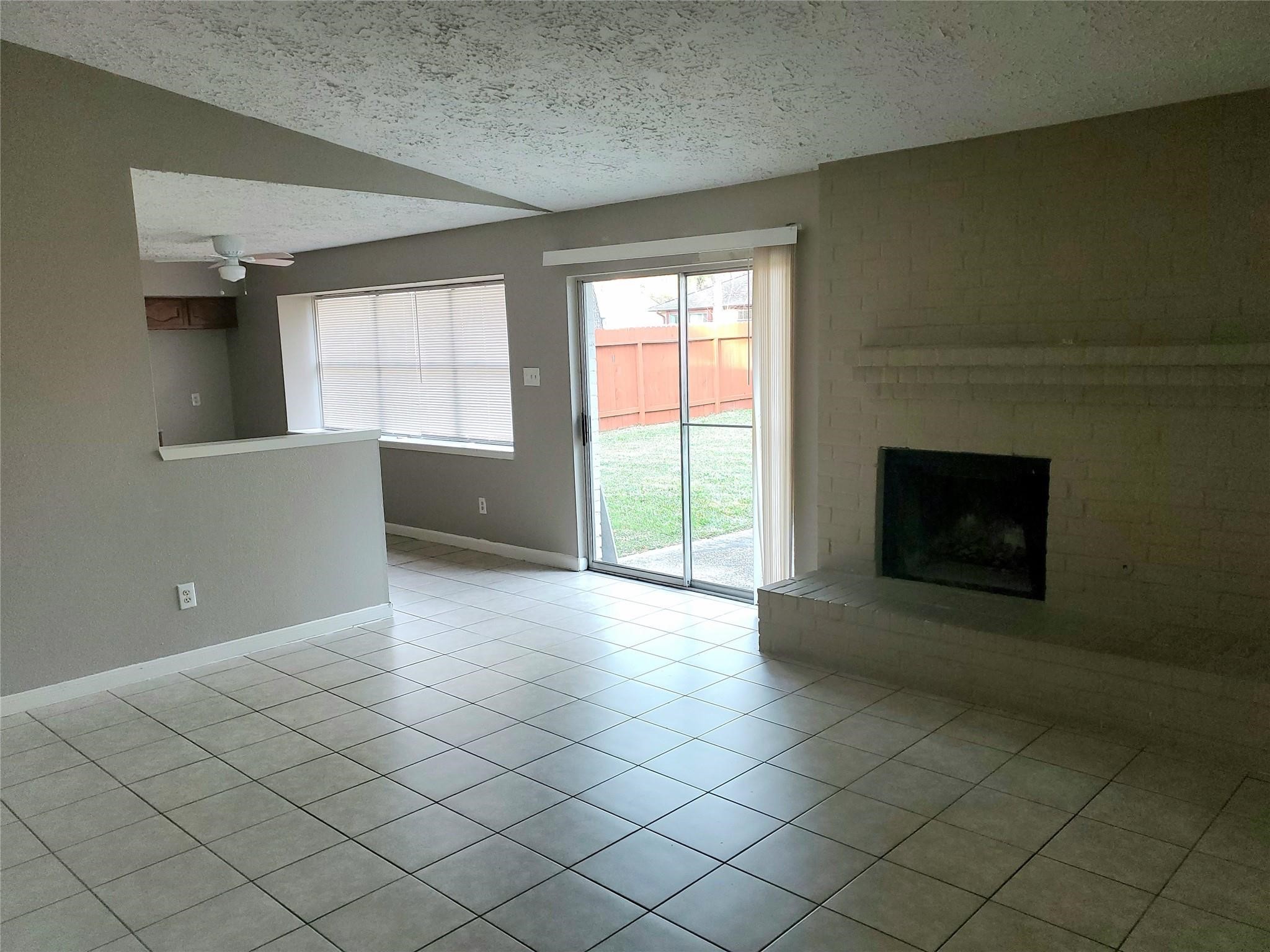16922 Camberwell Green Lane Property Photo 4