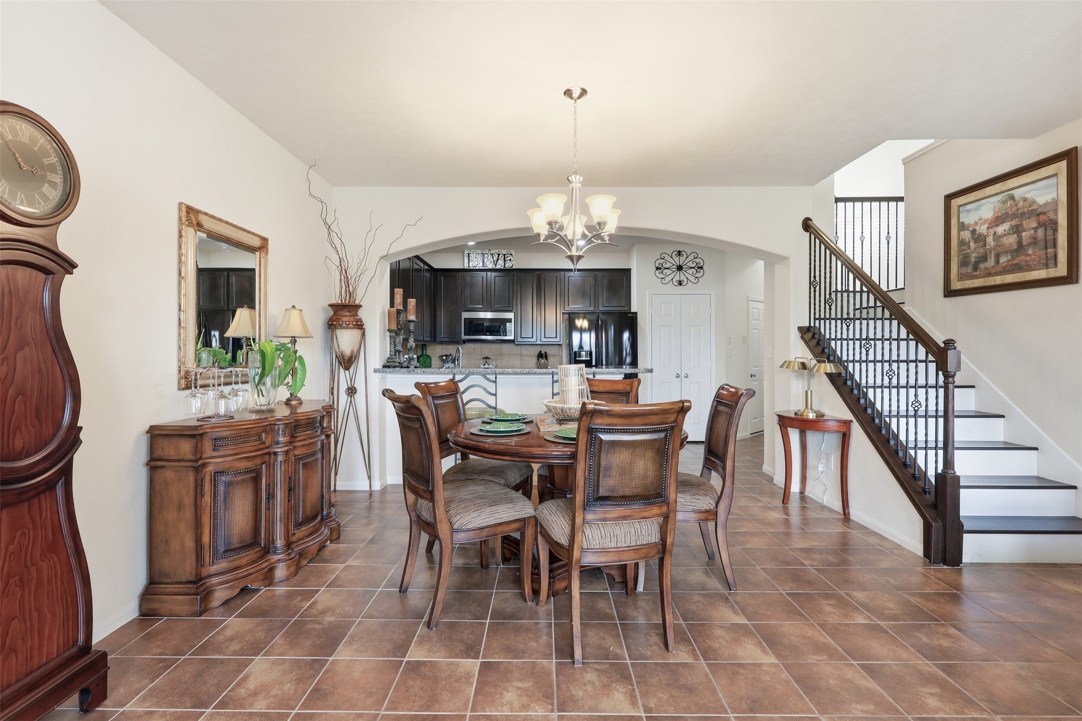 8429 Sunset Loch Drive Property Photo 7