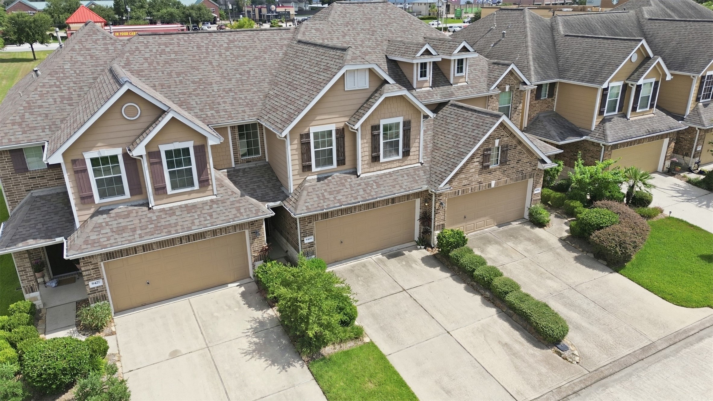 8429 Sunset Loch Drive Property Photo 22