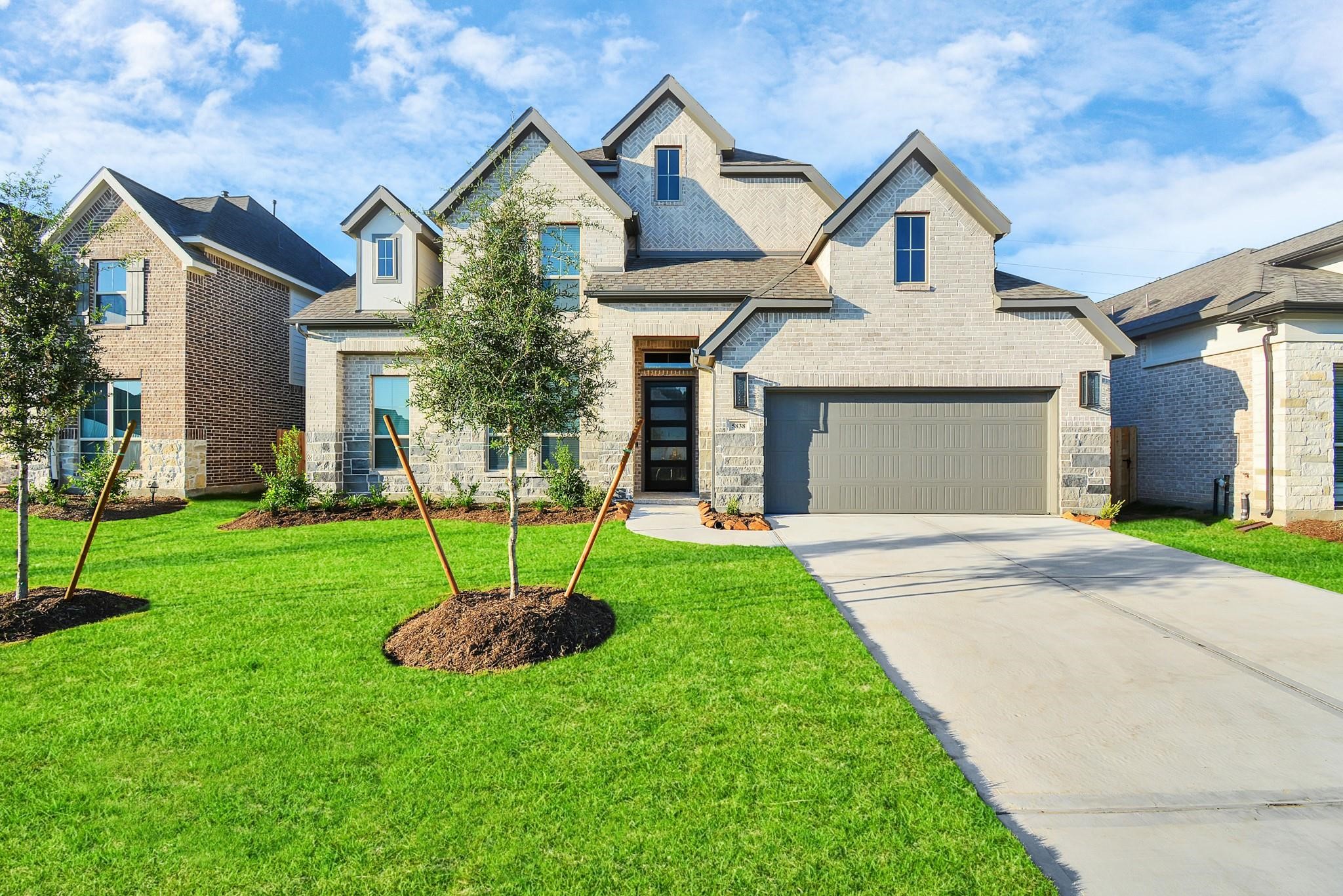 5838 Turquoise Hill Lane Property Photo 3