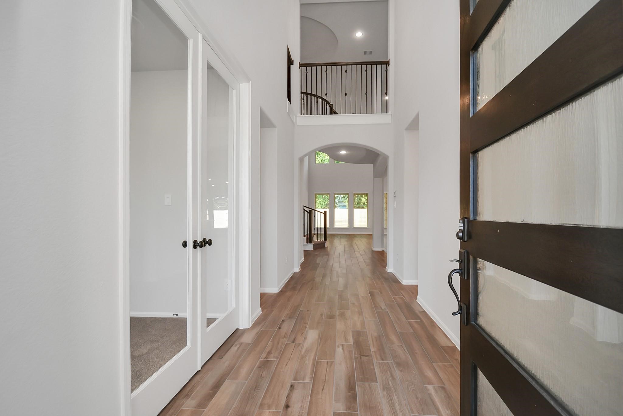 5838 Turquoise Hill Lane Property Photo 4