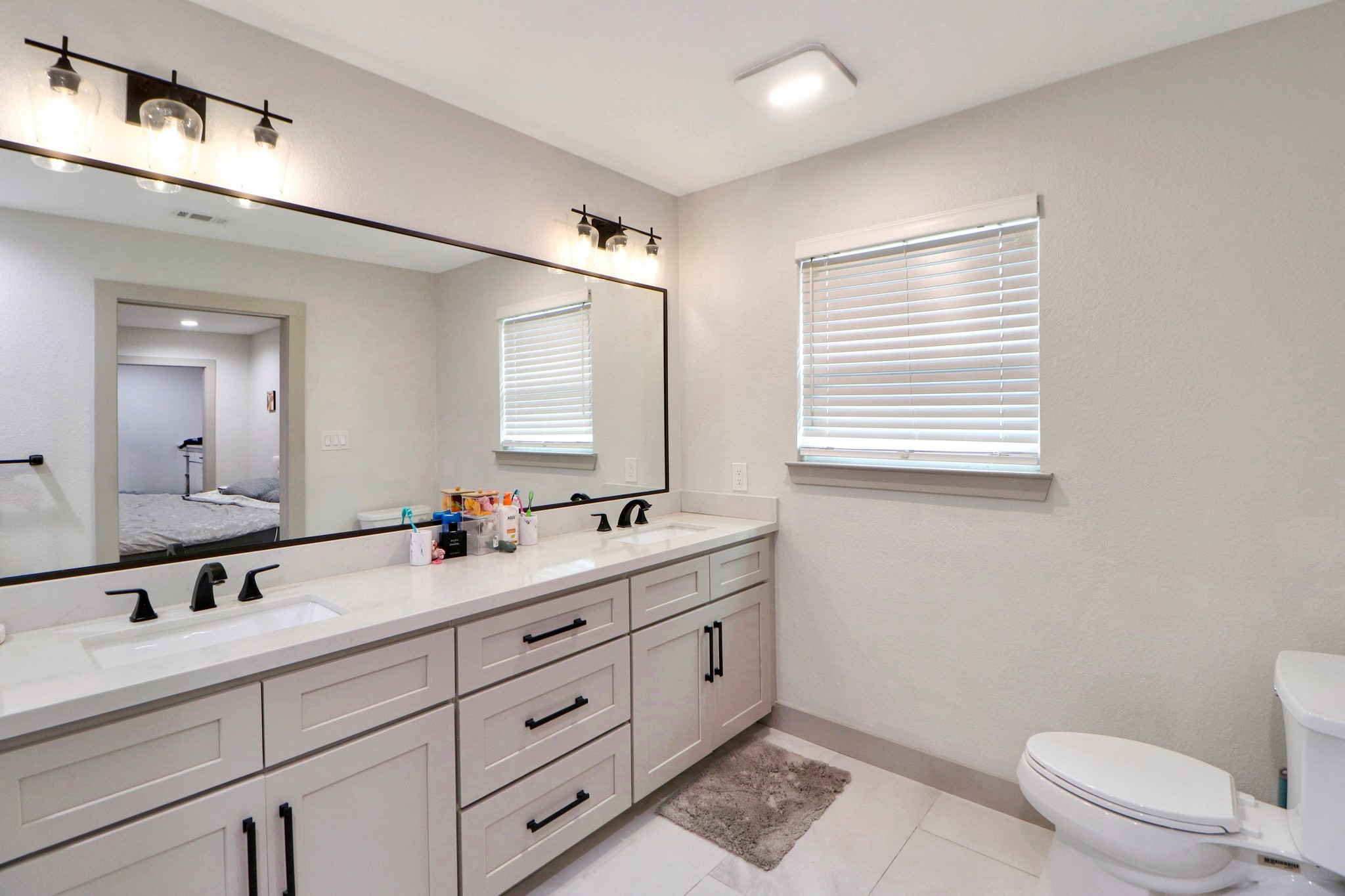 6039 Mcknight Street Property Photo 13