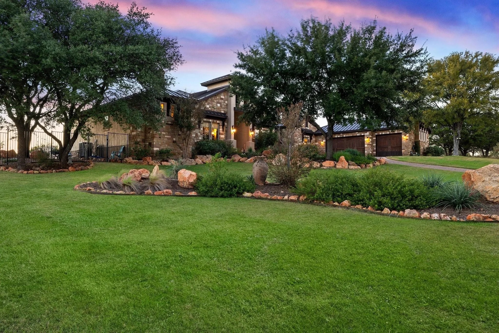 143 Westgate Loop Property Photo 1