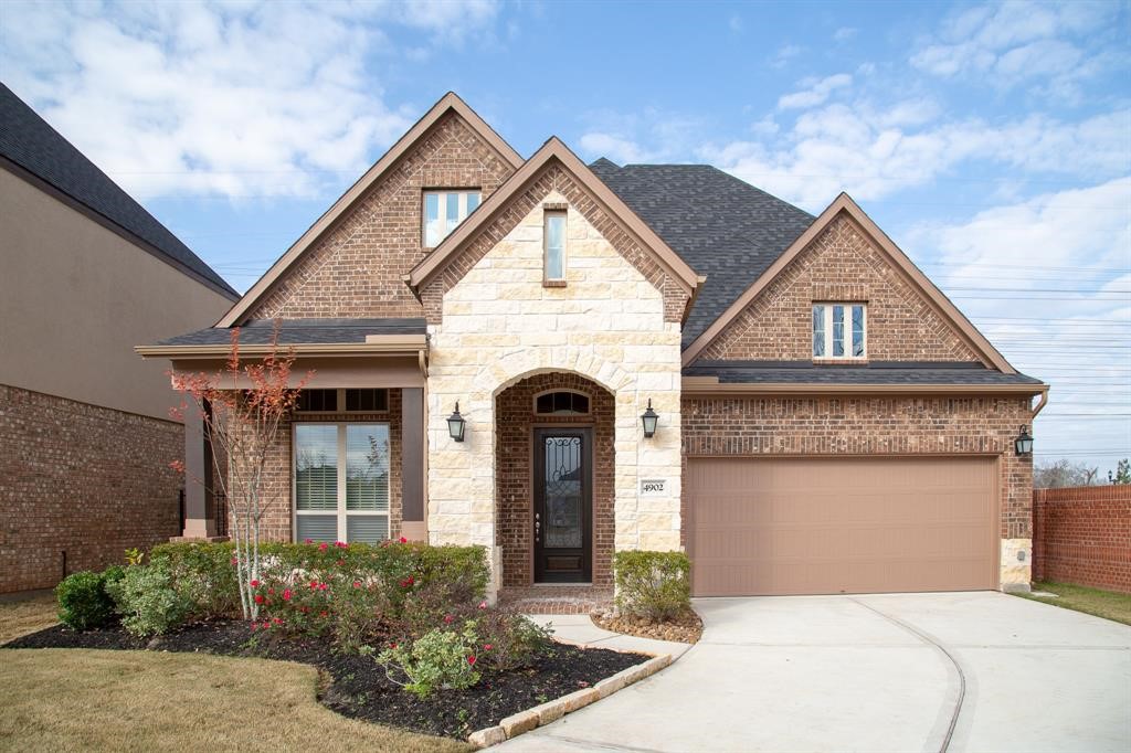 4902 Thunder Creek Lane Property Photo 1