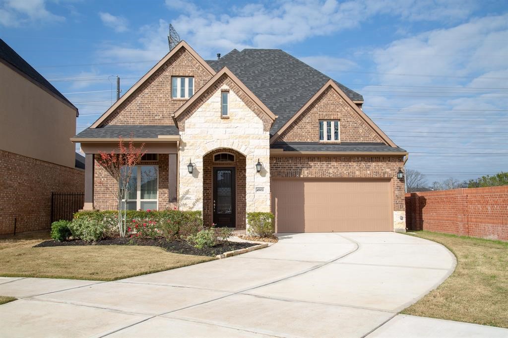 4902 Thunder Creek Lane Property Photo 2