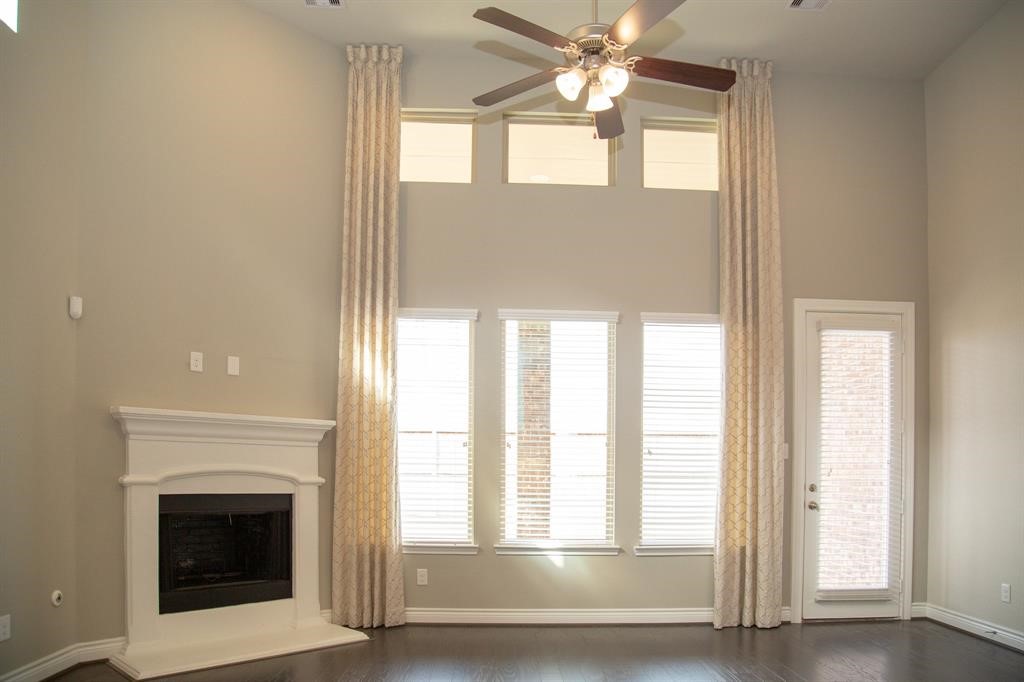 4902 Thunder Creek Lane Property Photo 11