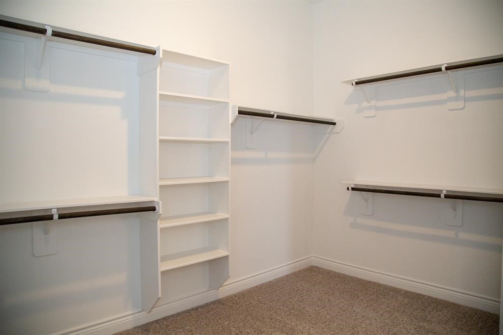 4902 Thunder Creek Lane Property Photo 16