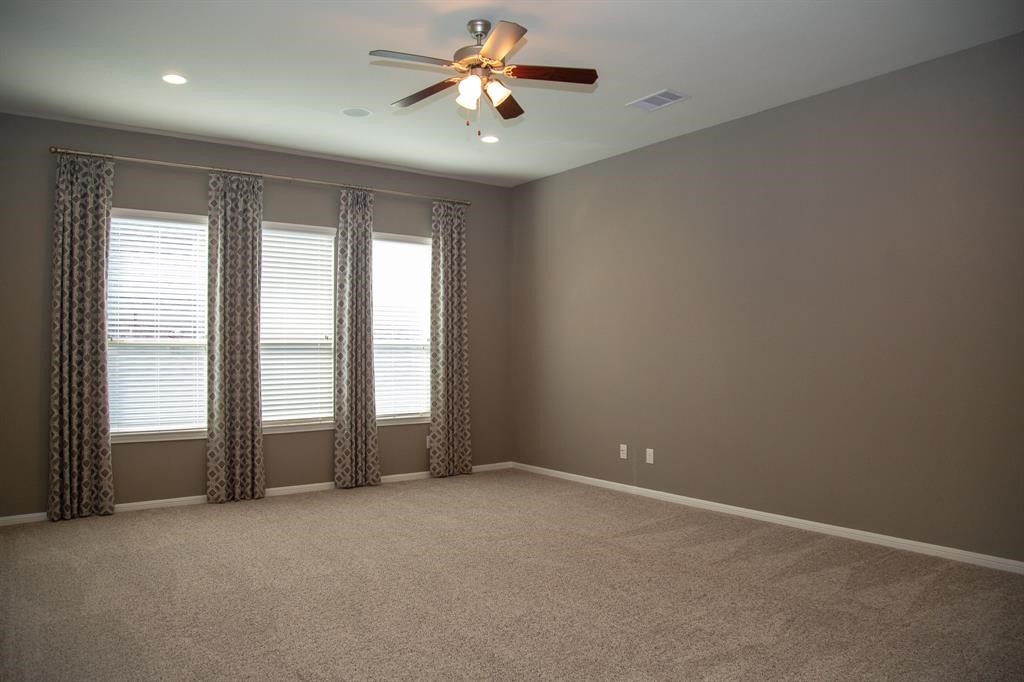 4902 Thunder Creek Lane Property Photo 20