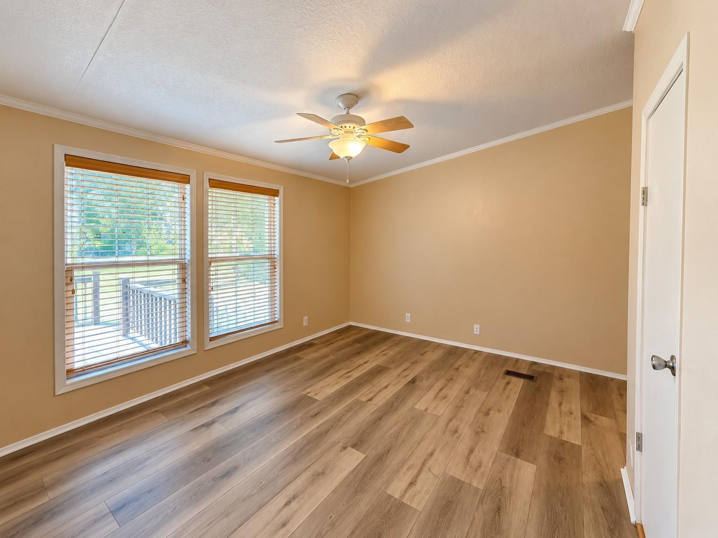 933 Front Street, Columbus Tx 78934 Property Photo 7