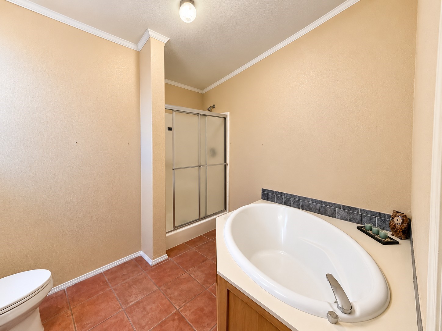 933 Front Street Property Photo 9