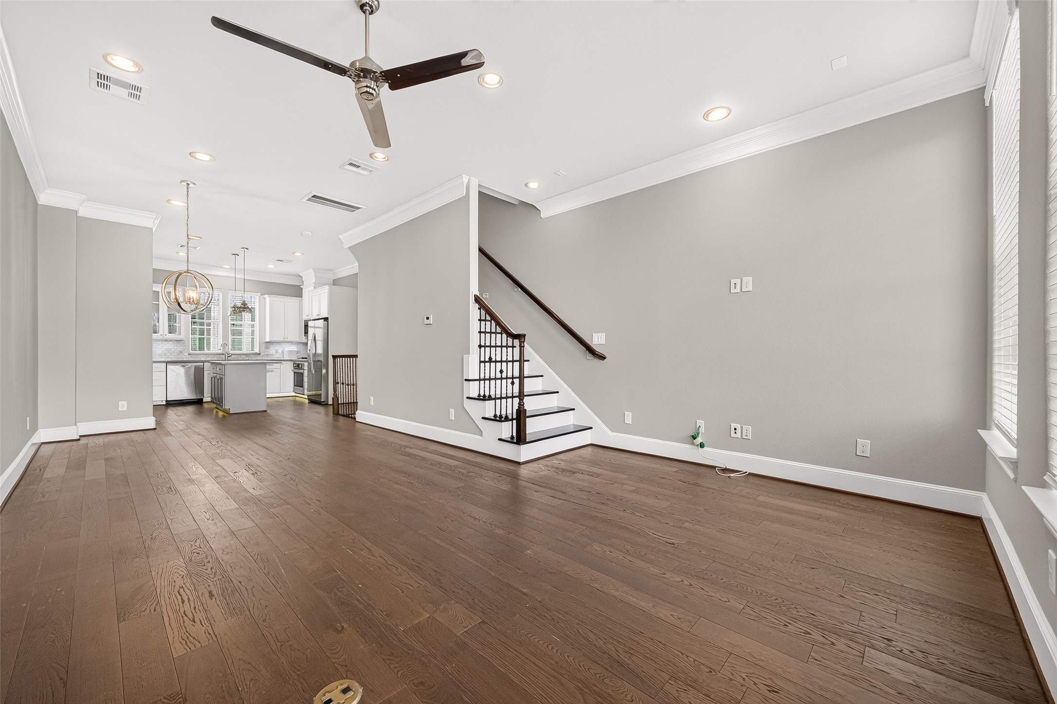 9656 Knight Road Property Photo 10