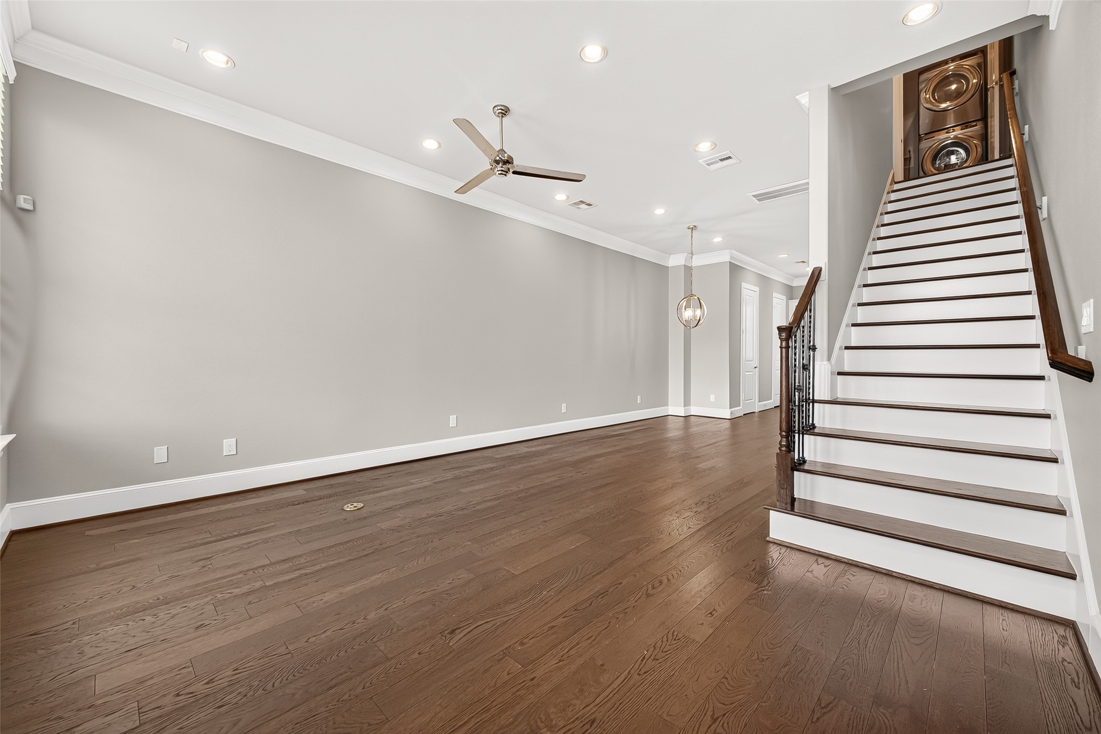 9656 Knight Road Property Photo 11
