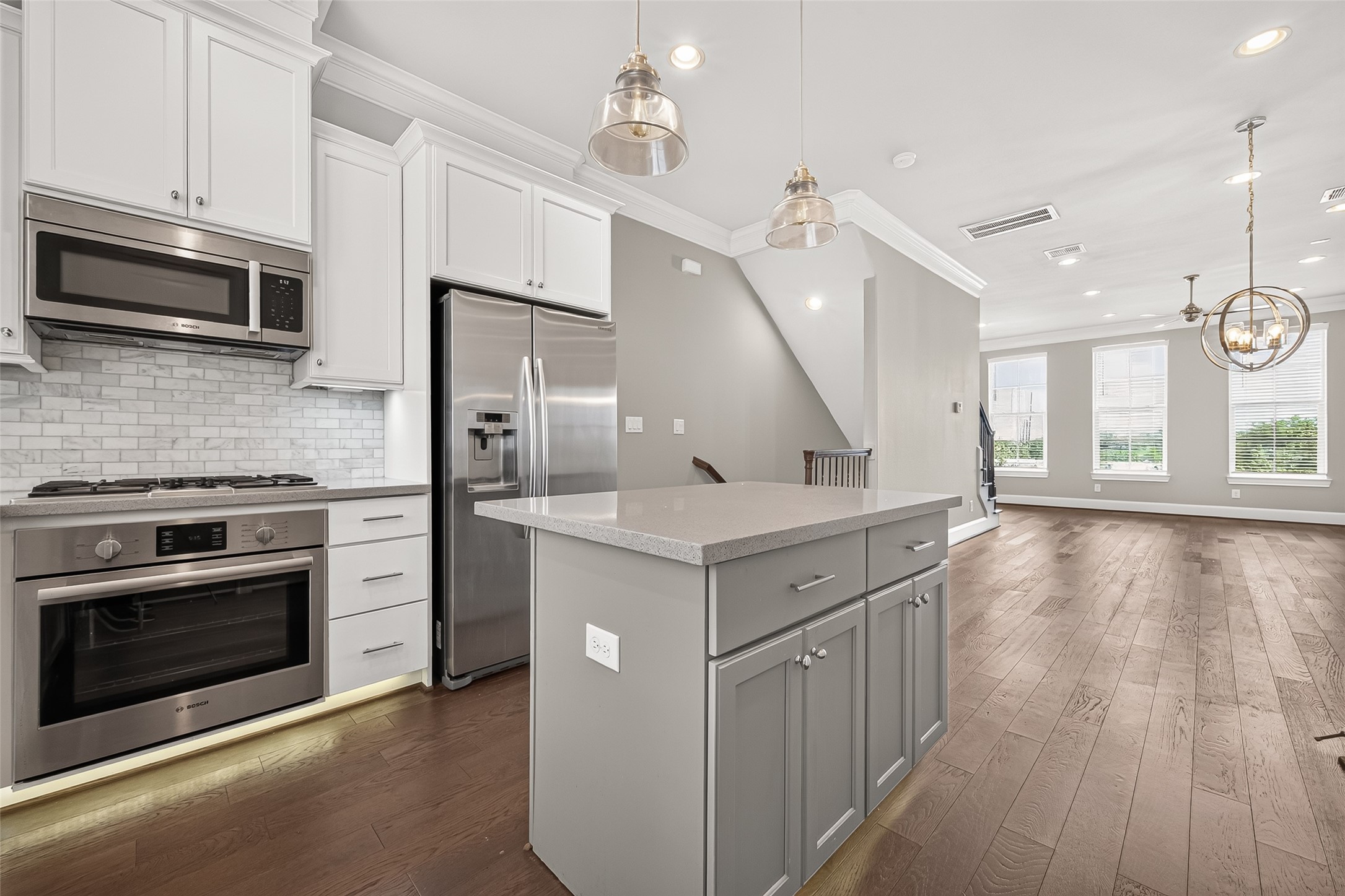 9656 Knight Road Property Photo 18