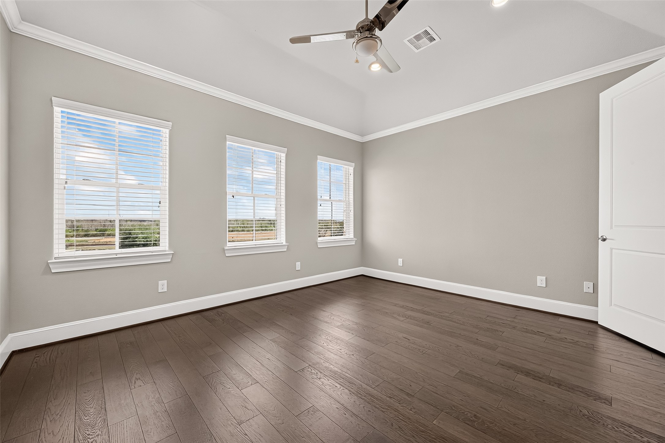 9656 Knight Road Property Photo 24