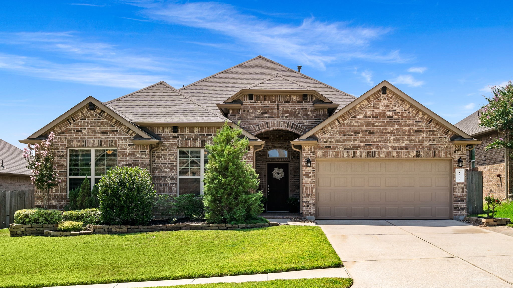 1527 Holly Chase Court Property Photo 1