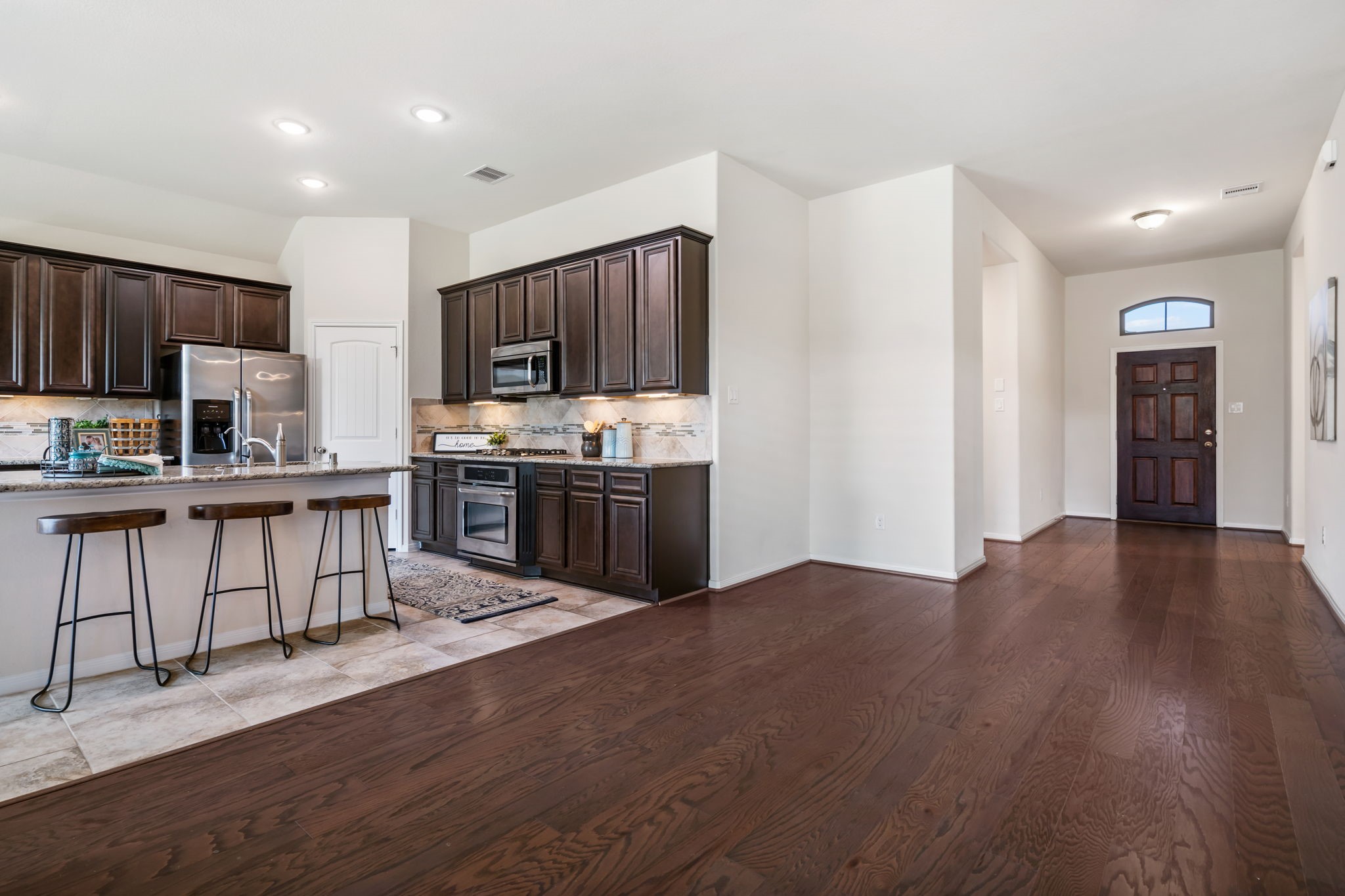 1527 Holly Chase Court Property Photo 8