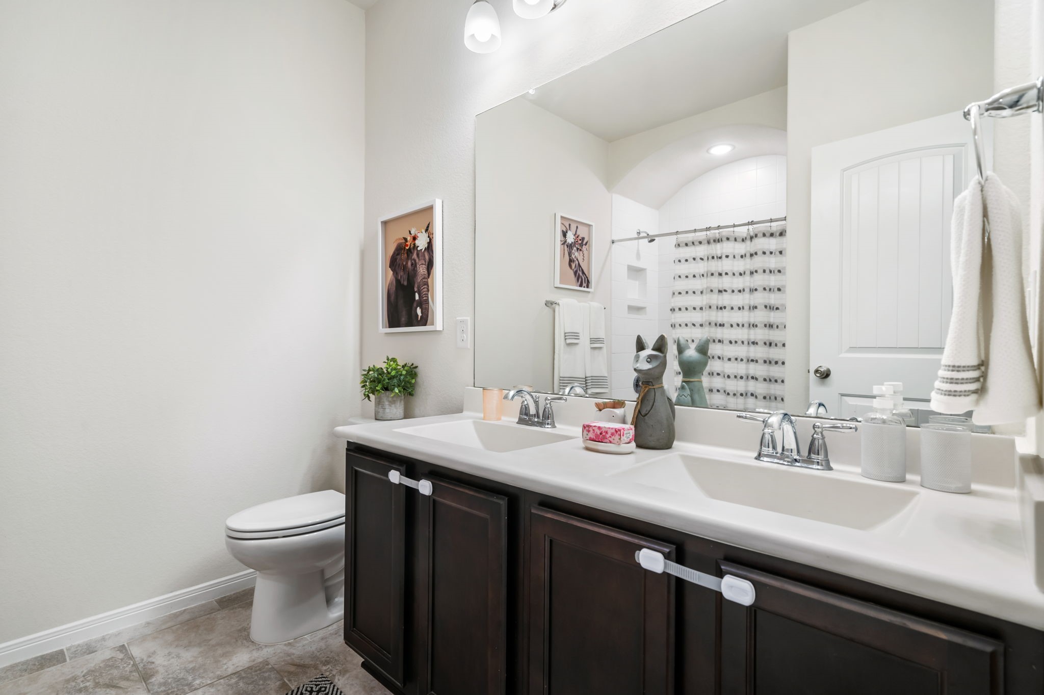 1527 Holly Chase Court Property Photo 23