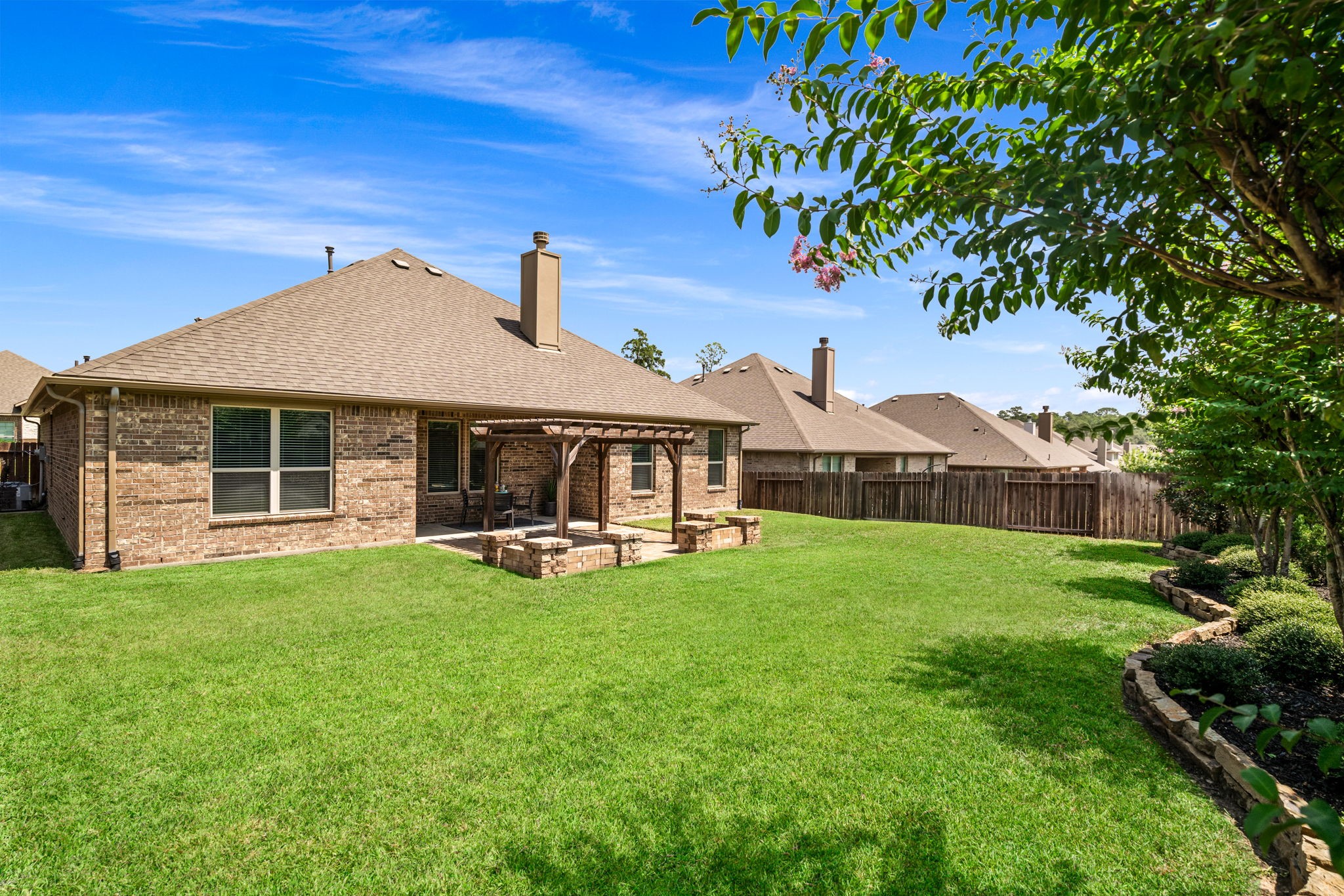 1527 Holly Chase Court Property Photo 28