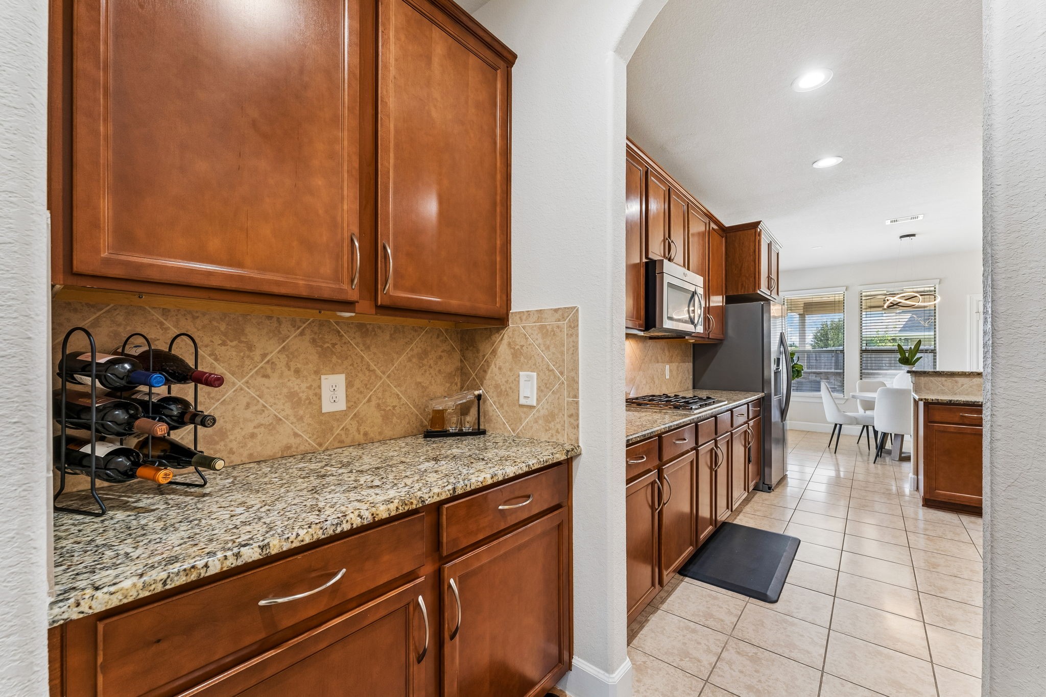 15322 Palmer Manor Drive Property Photo 8