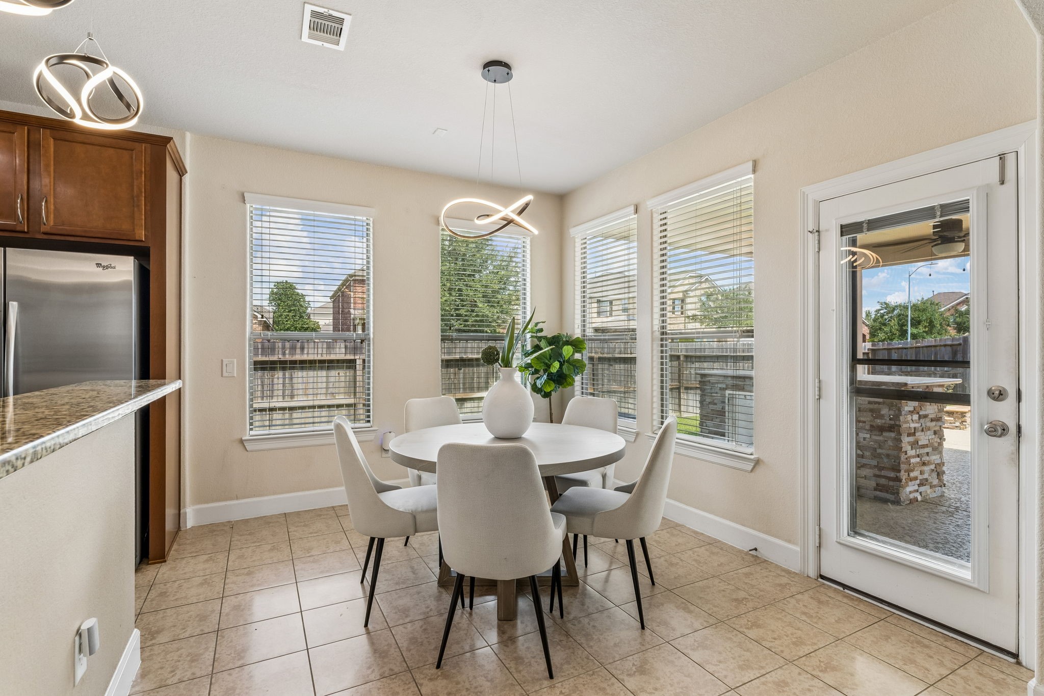 15322 Palmer Manor Drive Property Photo 15