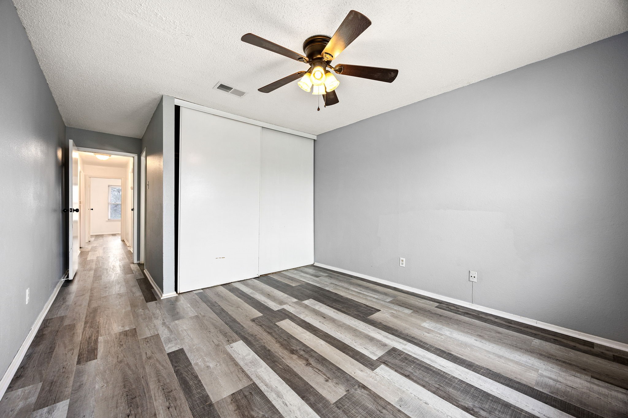 418 Garland Drive 231 Property Photo 11