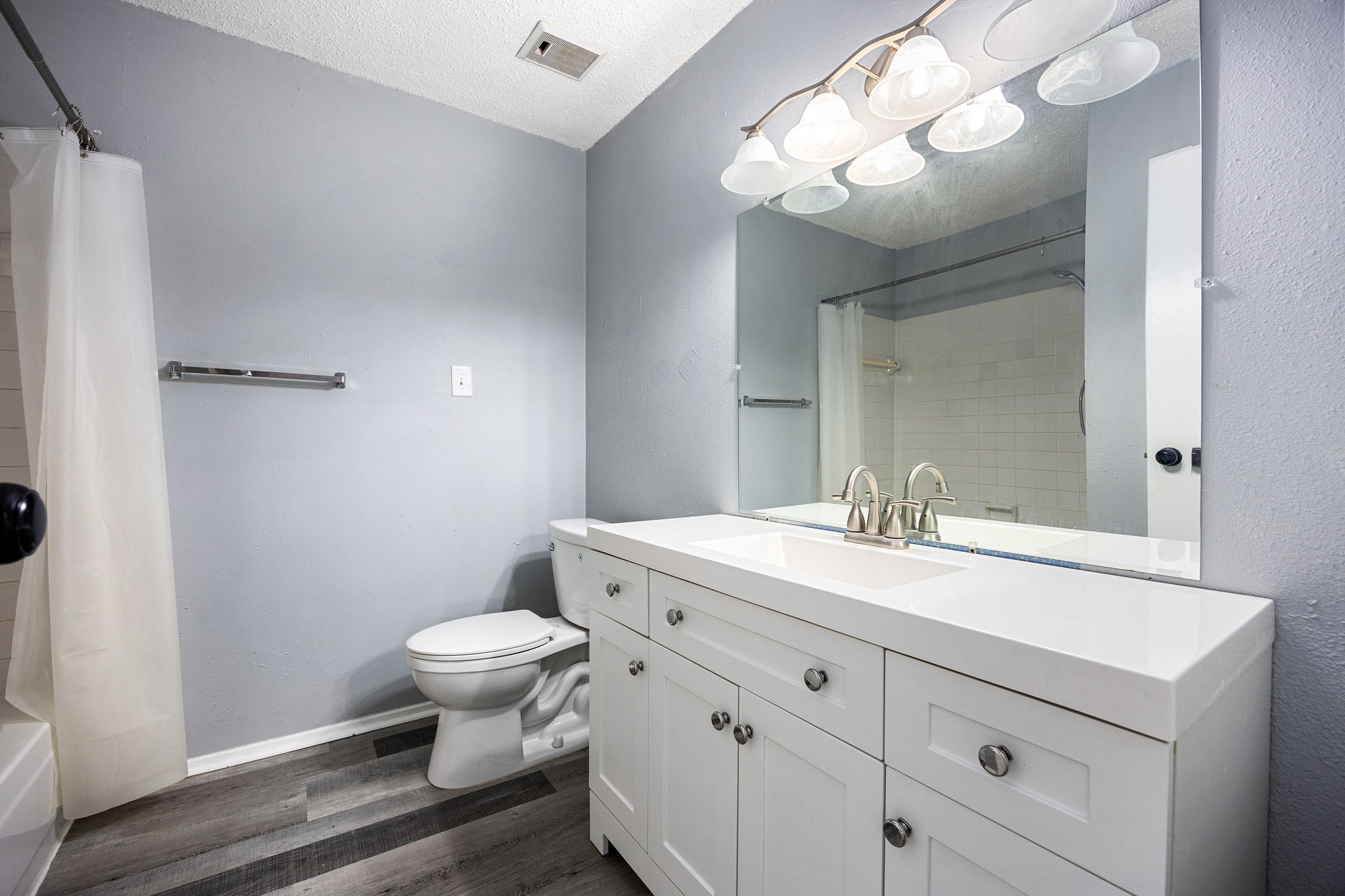 418 Garland Drive 231 Property Photo 13