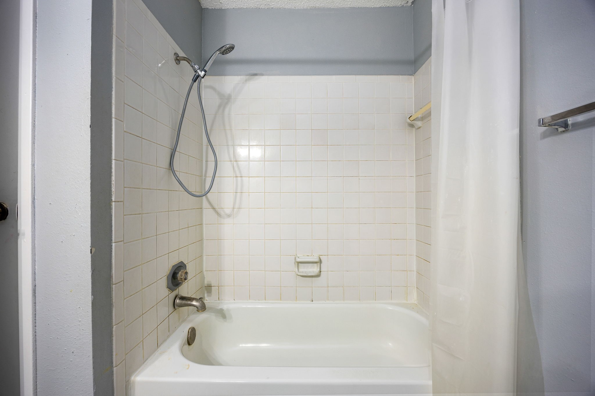 418 Garland Drive 231 Property Photo 14