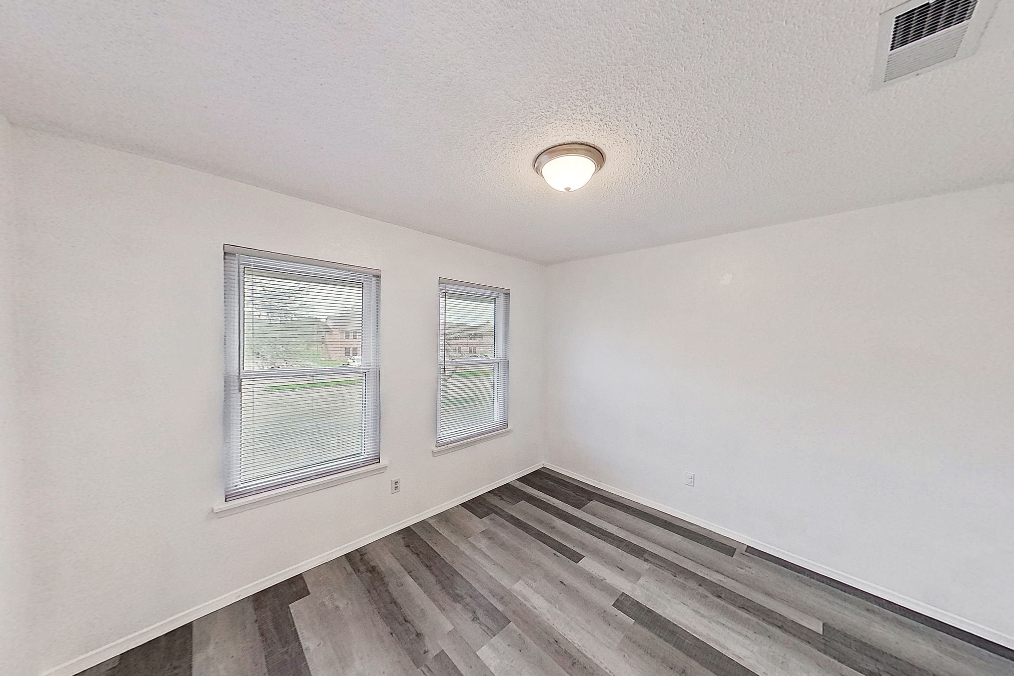 418 Garland Drive 231 Property Photo 16