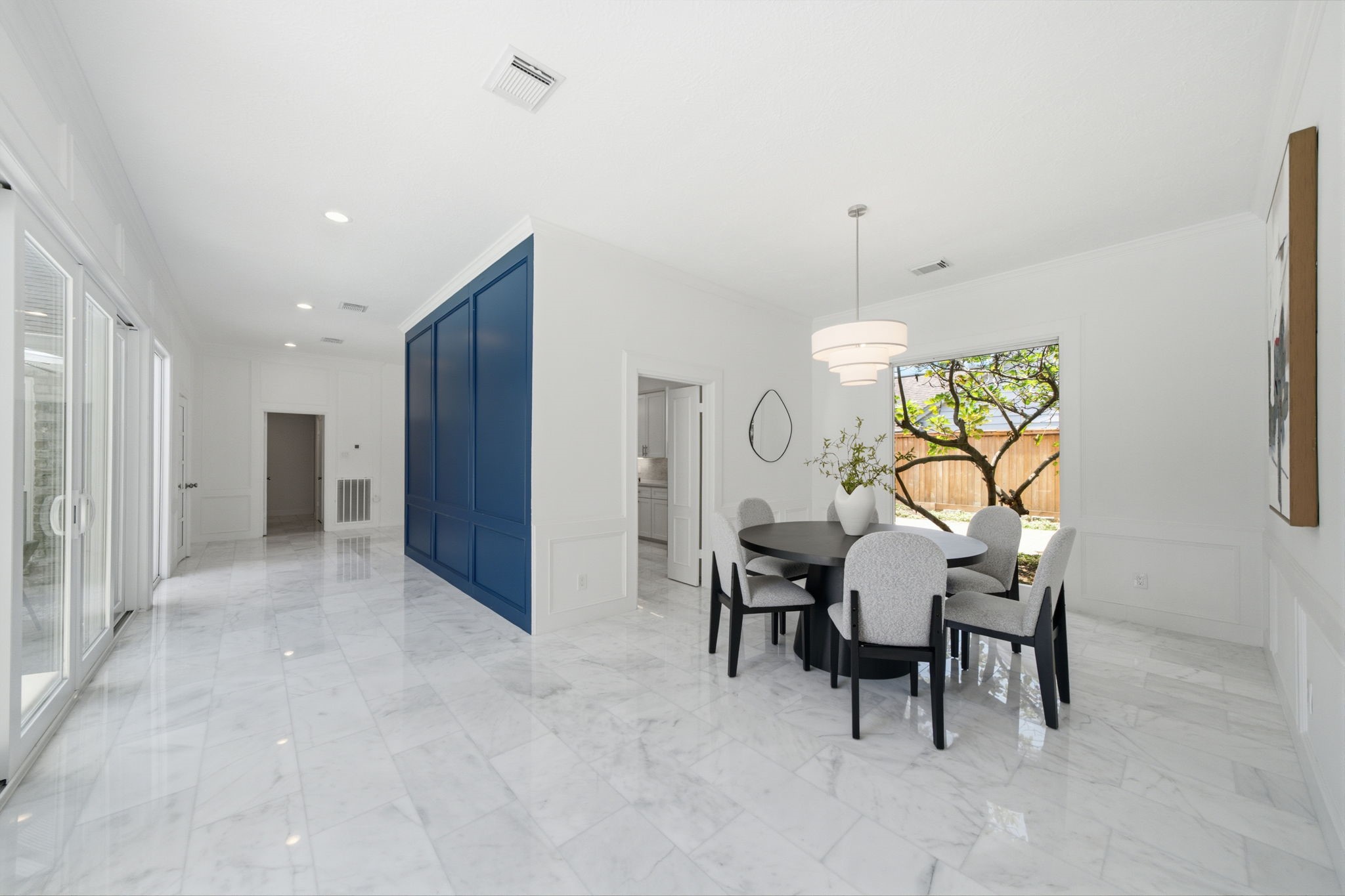10103 Briar Forest Drive Property Photo 4